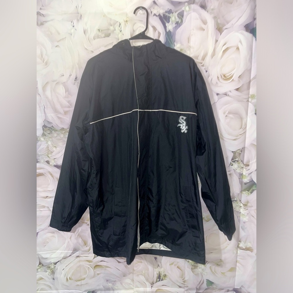 MLB Chicago Whitesox Antigua Size  Large Men Full Zip Jacket RN 60999 Black‌‌